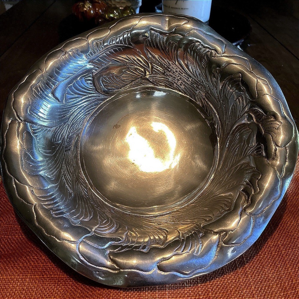 ARTHUR COURT Designs 1981 Round Wave Bowl 12" Wide x 3.5" Tall